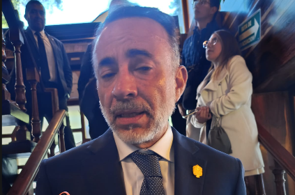 Reducción de jornada y alza al salario mínimo son medidas populistas: Fernando Flores