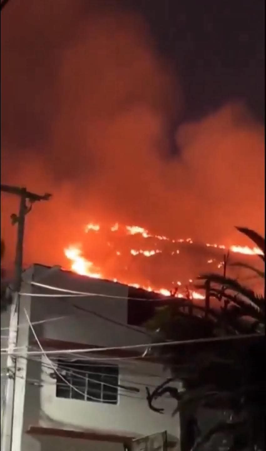 Incendio avanza en la Sierra de Guadalupe en límites de Ecatepec y Tlalnepantla