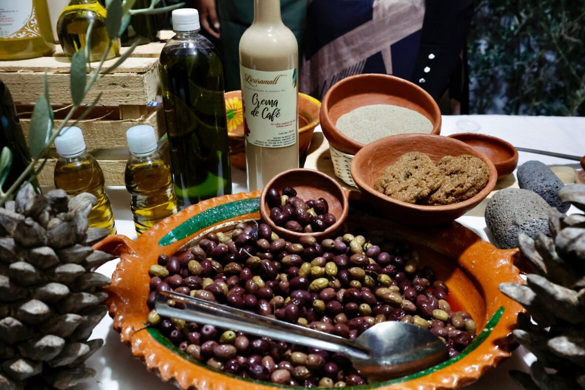Feria del Olivo y la Aceituna impulsa tradición y economía en Chimalhuacán