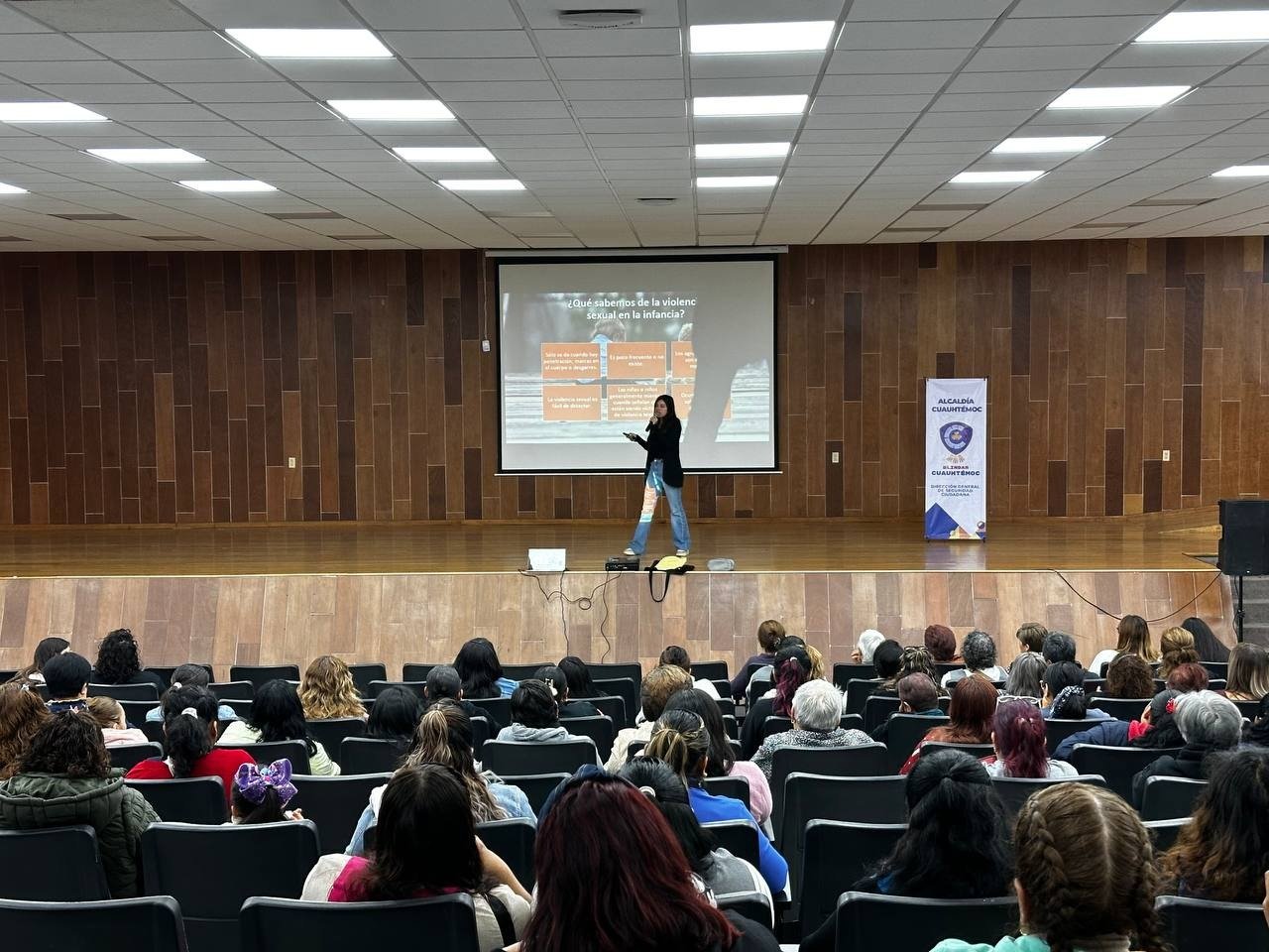 Alcaldía Cuauhtémoc capacita a docentes de Cendi para fortalecer la detección de violencia contra niñas y niños