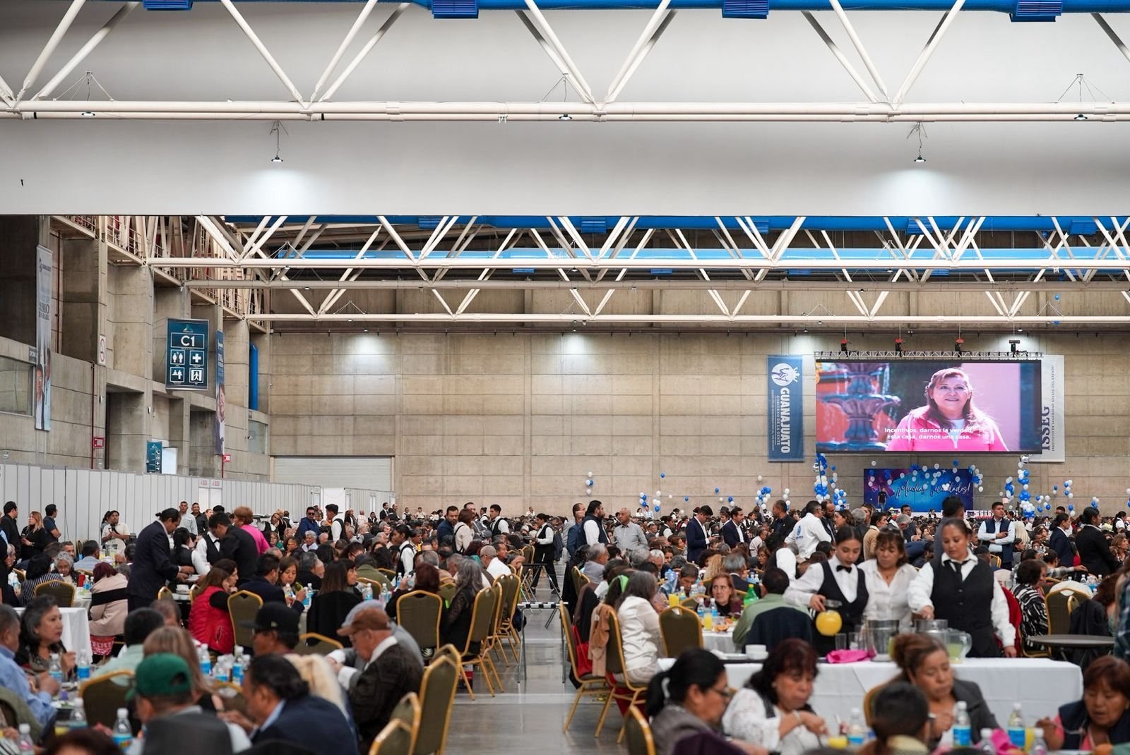 Reconoce Gobernadora trayectoria de las y los jubilados de Guanajuato.