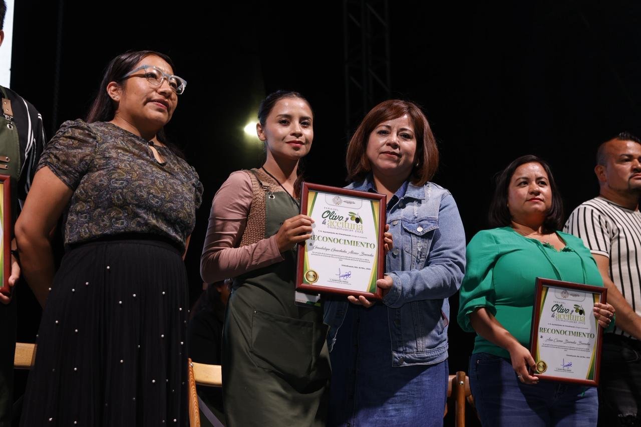 Reconocen tradición heredada del olivo en cierre de la feria 2025