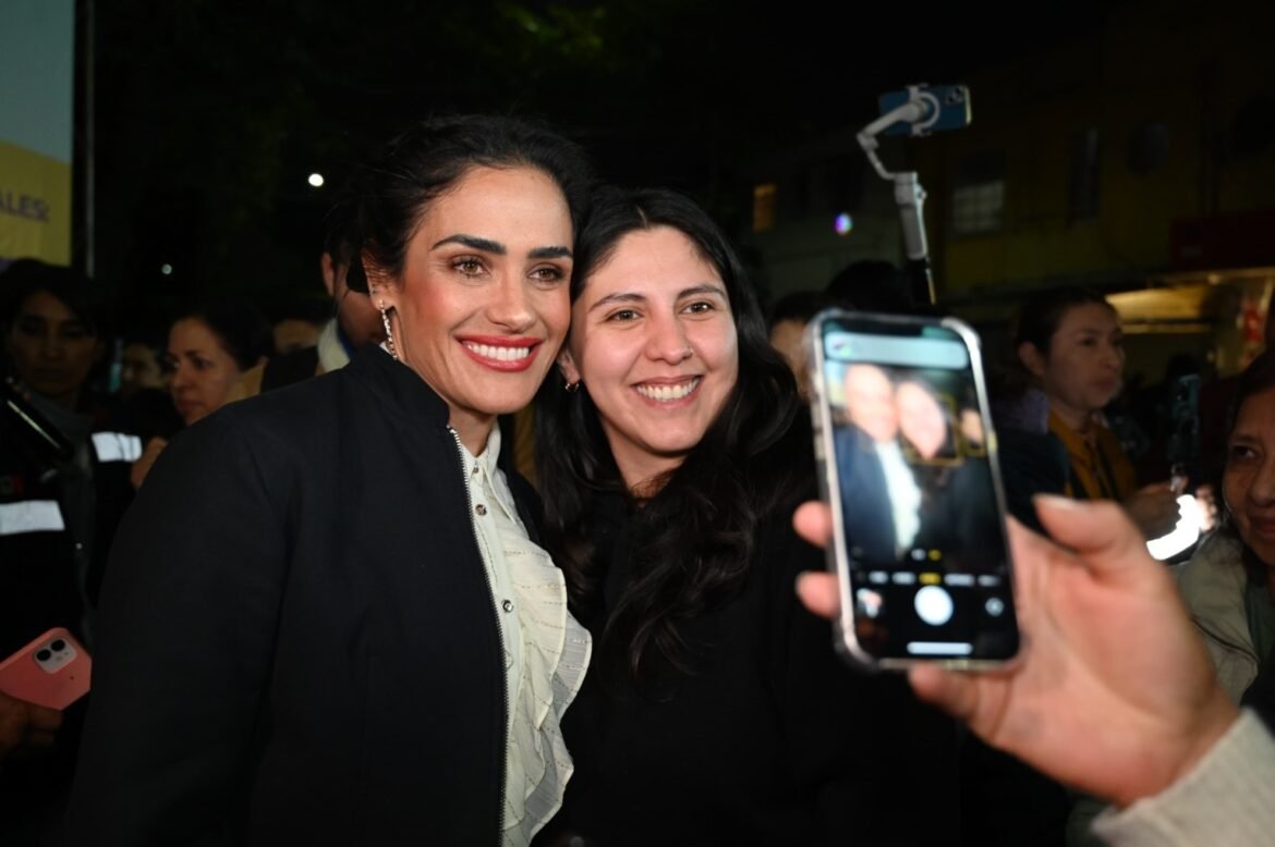 Con "Brilla Cuauhtémoc", Ale Rojo de la Vega enciente luminarias en la Roma Sur