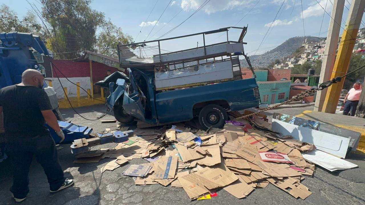 Atienden choque con seis heridos en Xalostoc