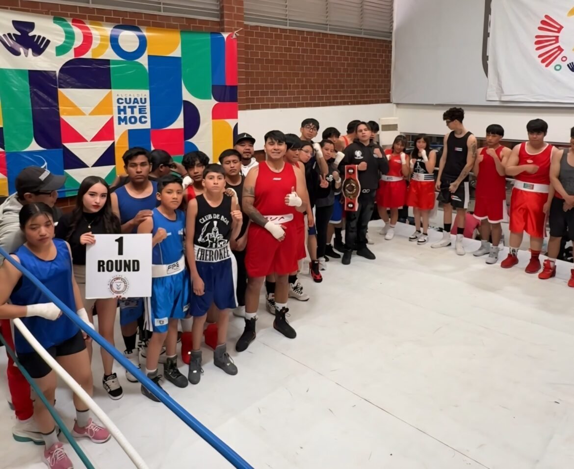 Jornada de box amateur en el deportivo Cuauhtémoc