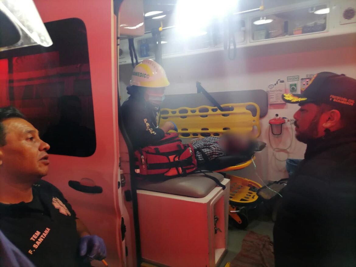 Incendio en vivienda donde pernoctaban personas en situación vulnerable moviliza a bomberos de Ecatepec