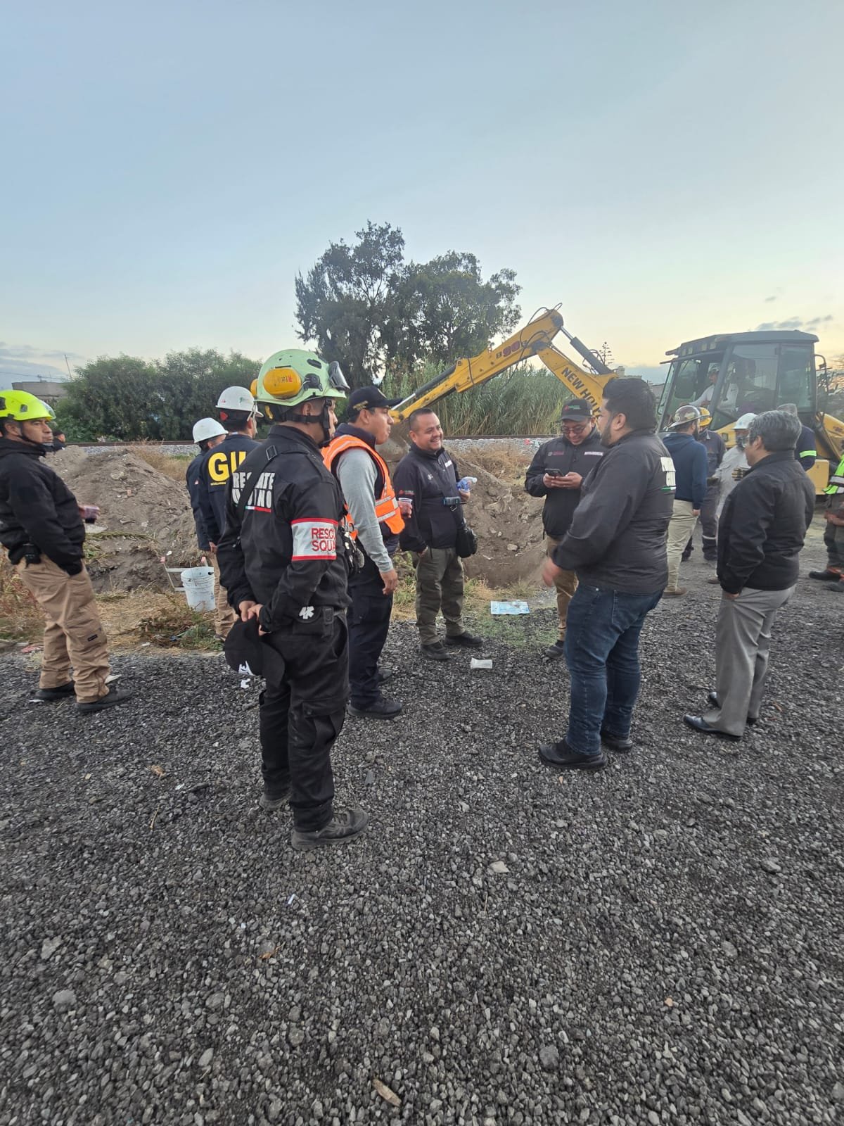 En Ecatepec localizan toma clandestina en ducto de Pemex