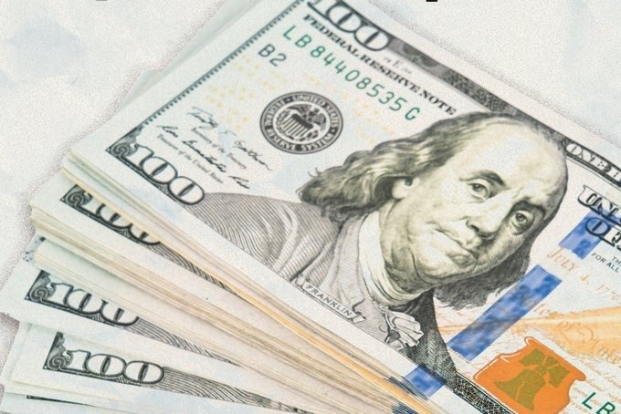 Remesas en descenso, recaudación brillante y gasto oscuro: el espejismo fiscal de octubre