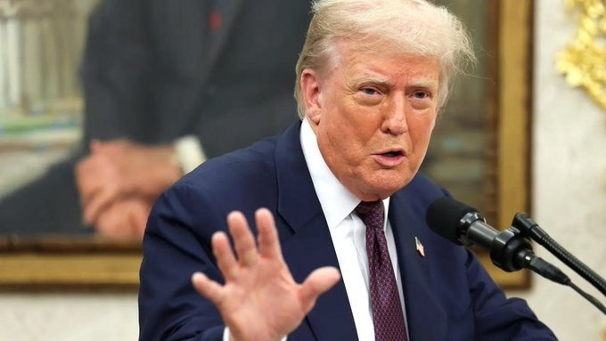 Anuncia Trump decreto para prohibir que estados regulen la IA
