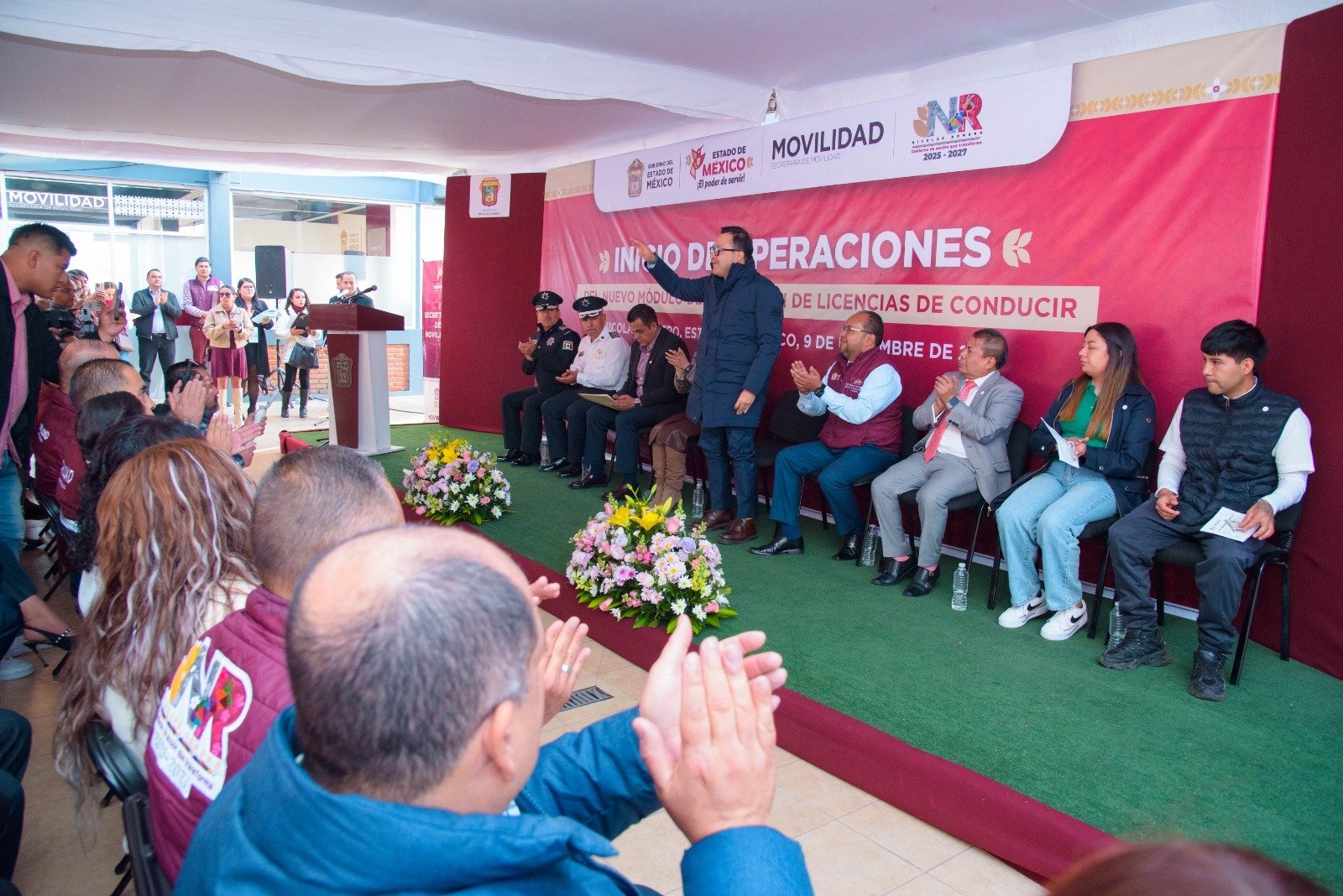 Amplía Gobierno del Estado de México módulos de expedición de licencias