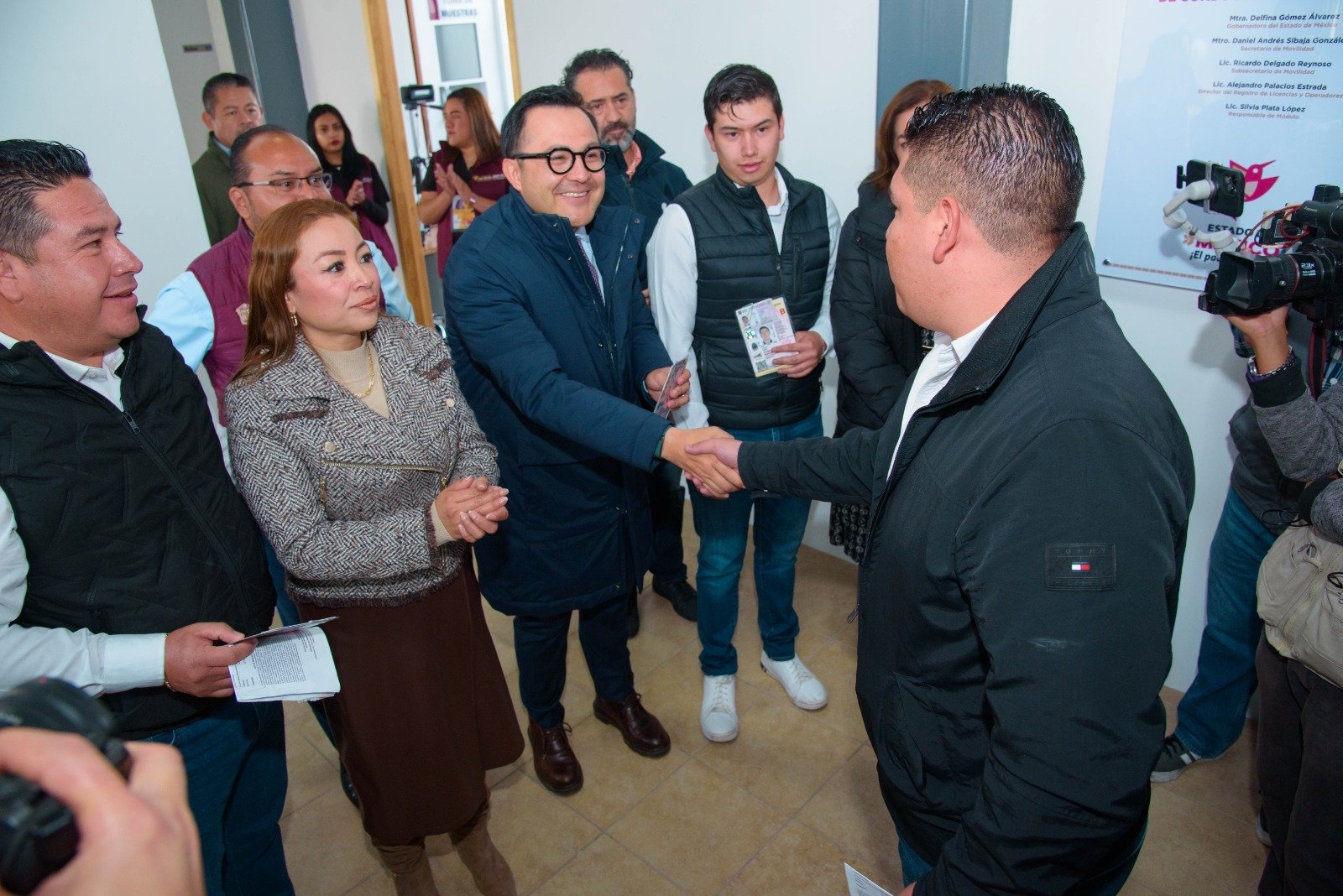 Amplía Gobierno del Estado de México módulos de expedición de licencias