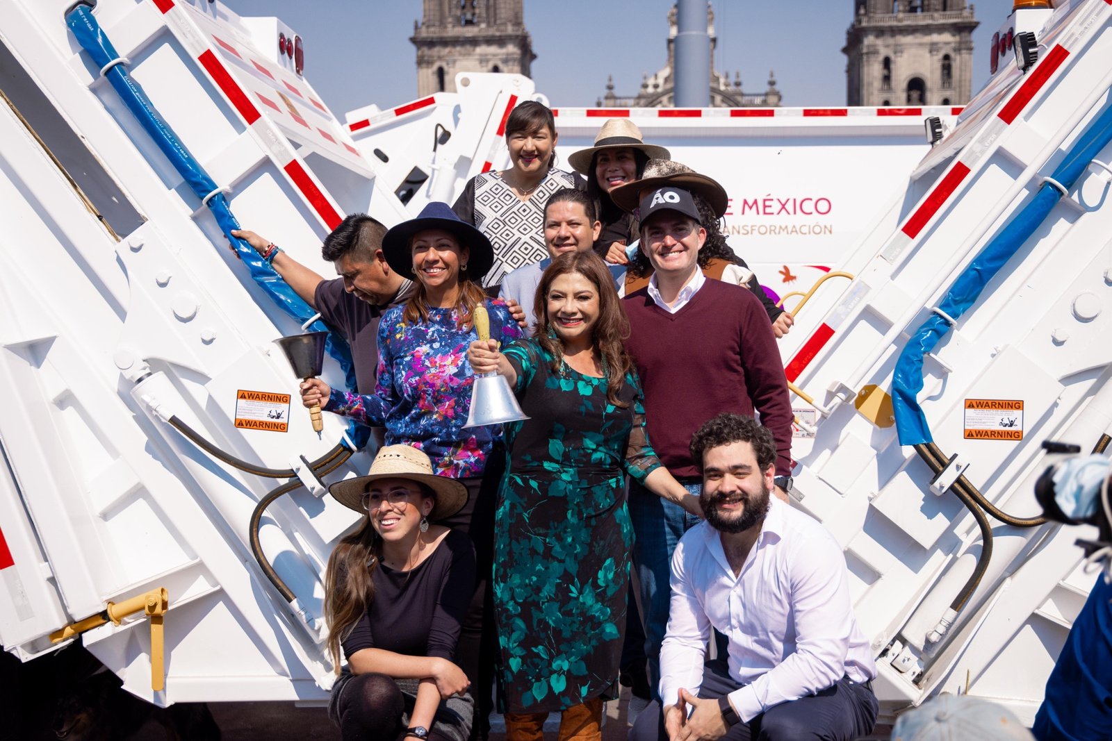 Con una inversión de 200 MDP, entrega Clara Brugada 50 camiones recolectores de residuos