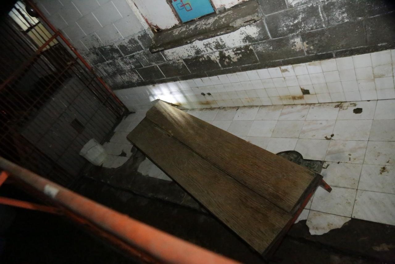 Clara Brugada expone las condiciones en que vivían los animales en el Refugio Franciscano