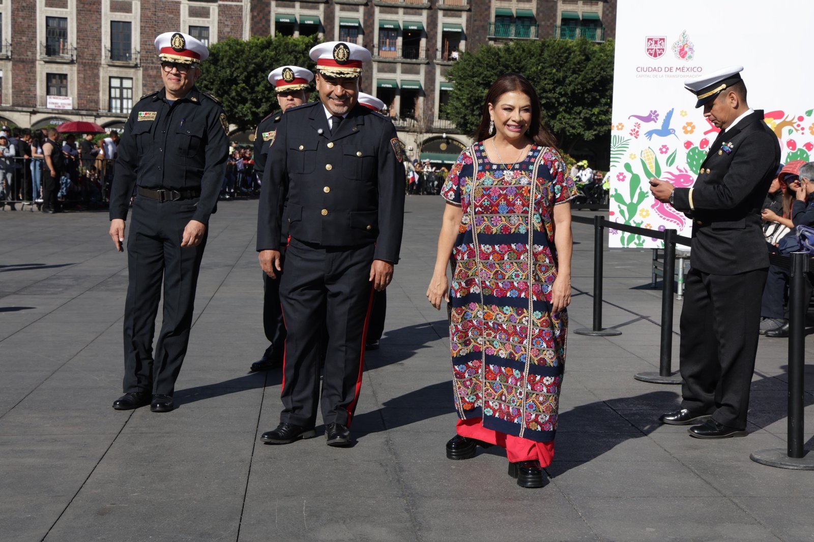 Clara Brugada reconoce historia del Heroico Cuerpo de Bomberos