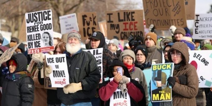 Continúan manifestaciones contra ICE en EU