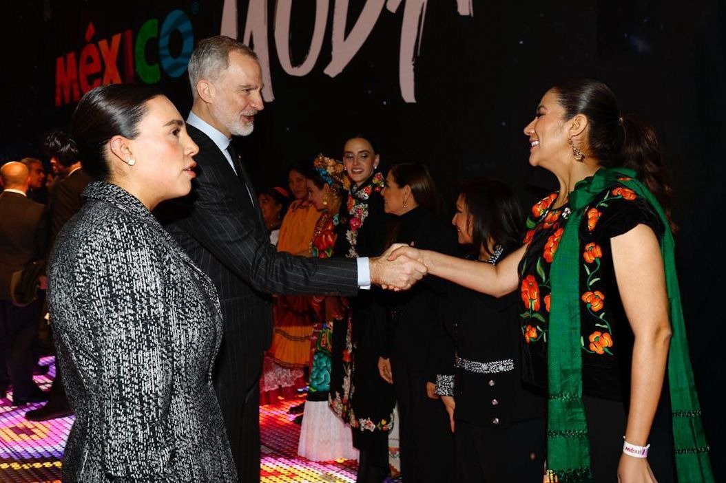 Anuncia Libia Dennise la nueva ruta área Bajío-Madrid