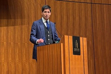 Trump elige a Kevin Warsh para dirigir la FED
