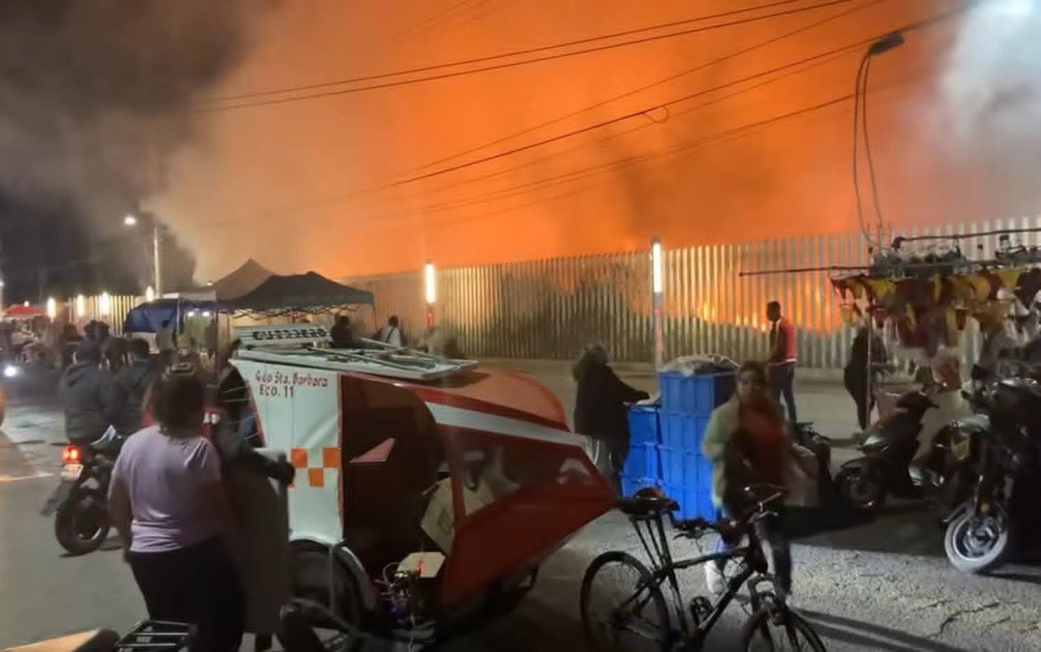 Incendio dentro del COBAEM 56 de Ixtapaluca genera movilización de emergencia