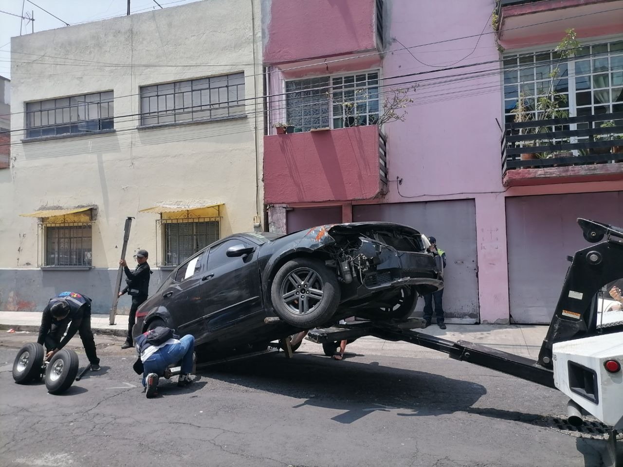 En 2025, la alcaldía Cuauhtémoc retiró a diario seis vehículos en situación de abandono de las calles