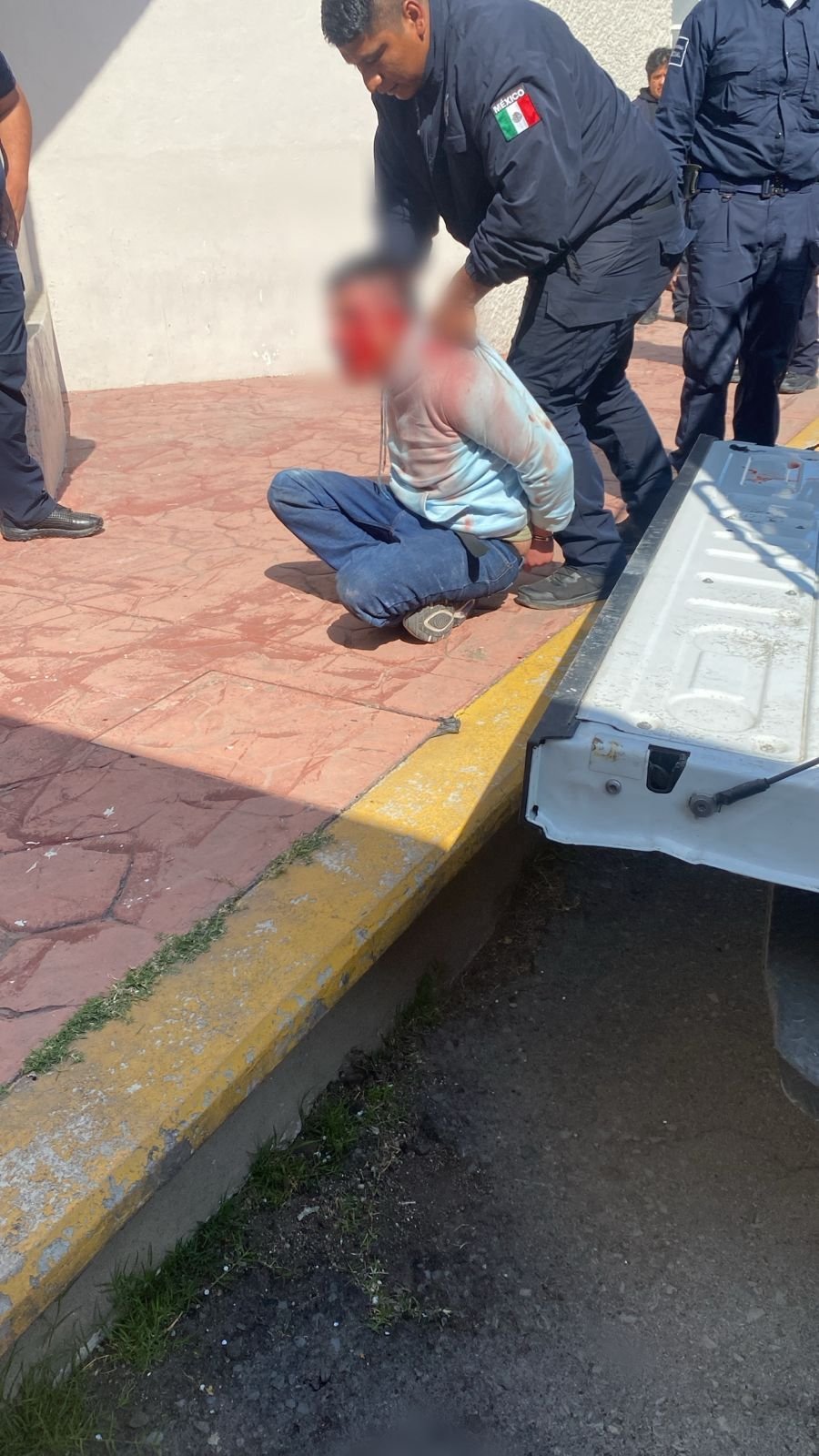 Rescatan a bebé golpeado por su padre; vecinos intentaron lincharlo en Ecatepec