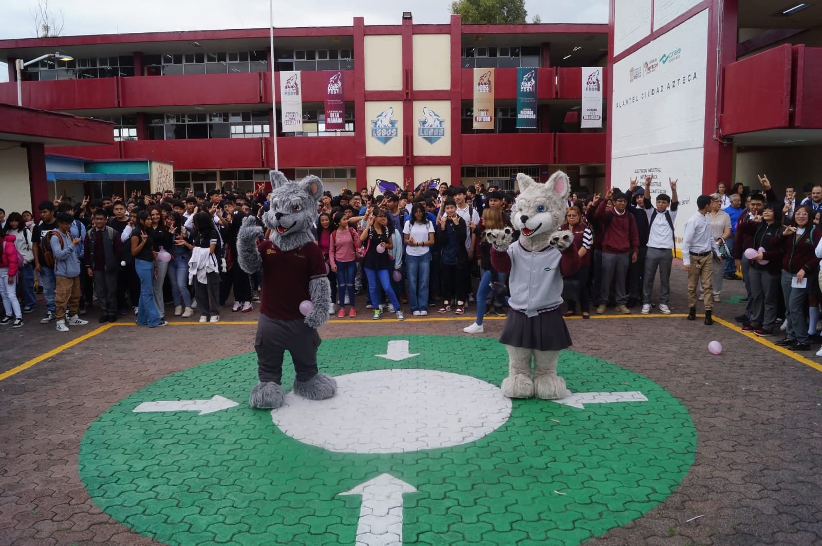 Regresan a clases más de 4.3 millones de estudiantes en el Estado de México