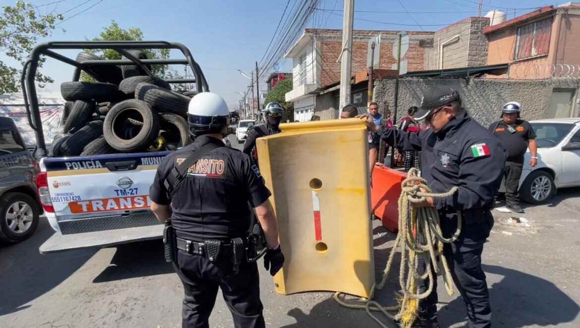 Ecatepec declara guerra a franeleros en calles y hospitales