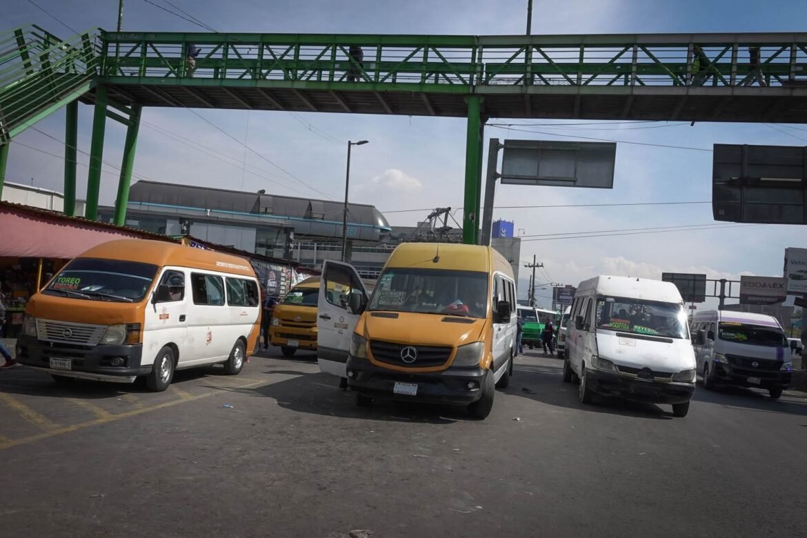 Transportistas levantan bloqueos tras diálogo con autoridades