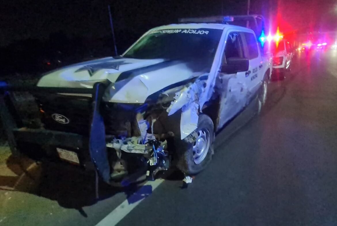 Choque entre patrulla y camioneta deja siete lesionados en la México–Texcoco