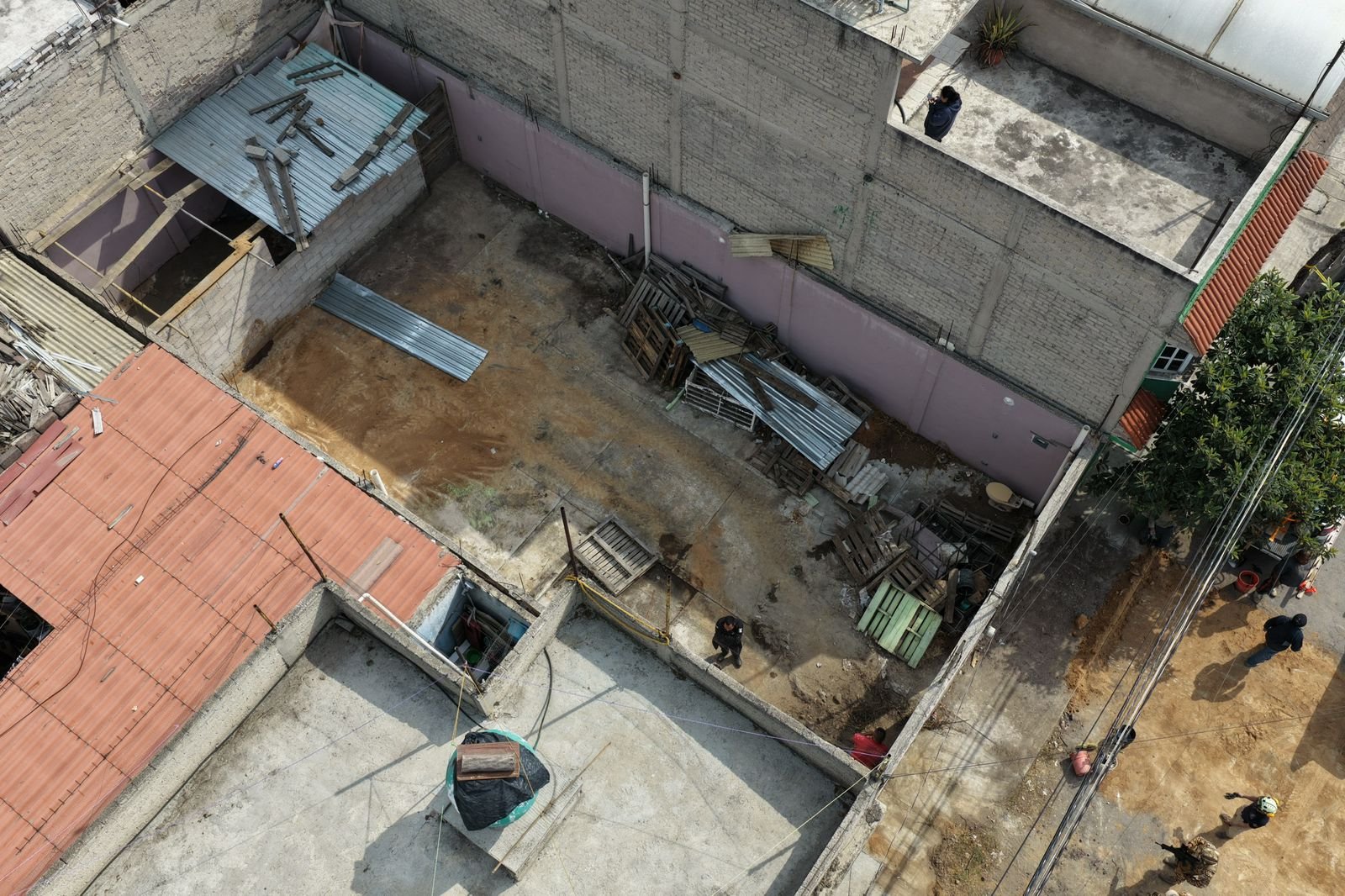 Sellan definitivamente toma clandestina de combustible en Ecatepec