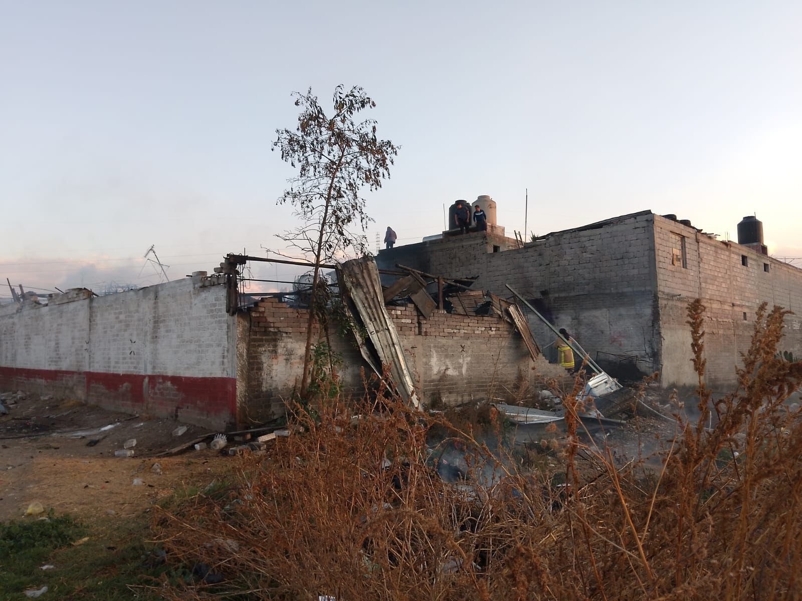 Atienden autoridades explosión en polvorín de Texcoco, al menos un lesionado