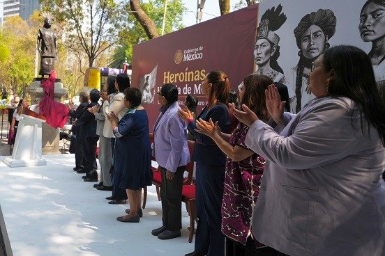 Develación de esculturas de mujeres ancestras es un símbolo contra el racismo, clasismo y machismo