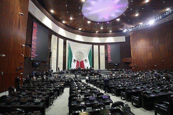 Oposición en la Comisión Permanente exige aclarar ingreso de avión de EU