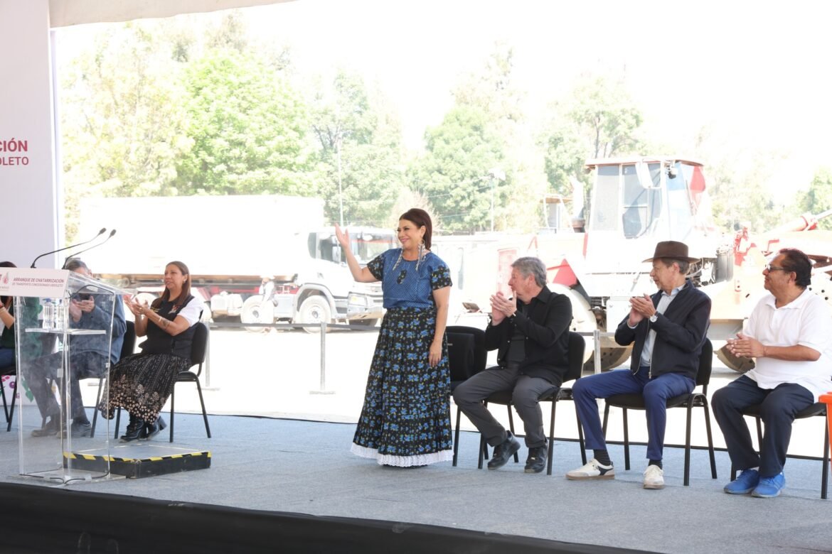 Brugada anuncia bonos de hasta un millón 800 mil pesos para nuevos microbuses