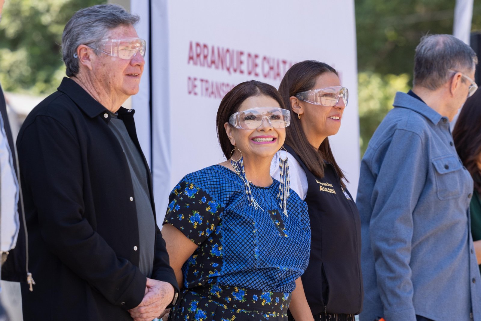 Brugada anuncia bonos de hasta un millón 800 mil pesos para nuevos microbuses