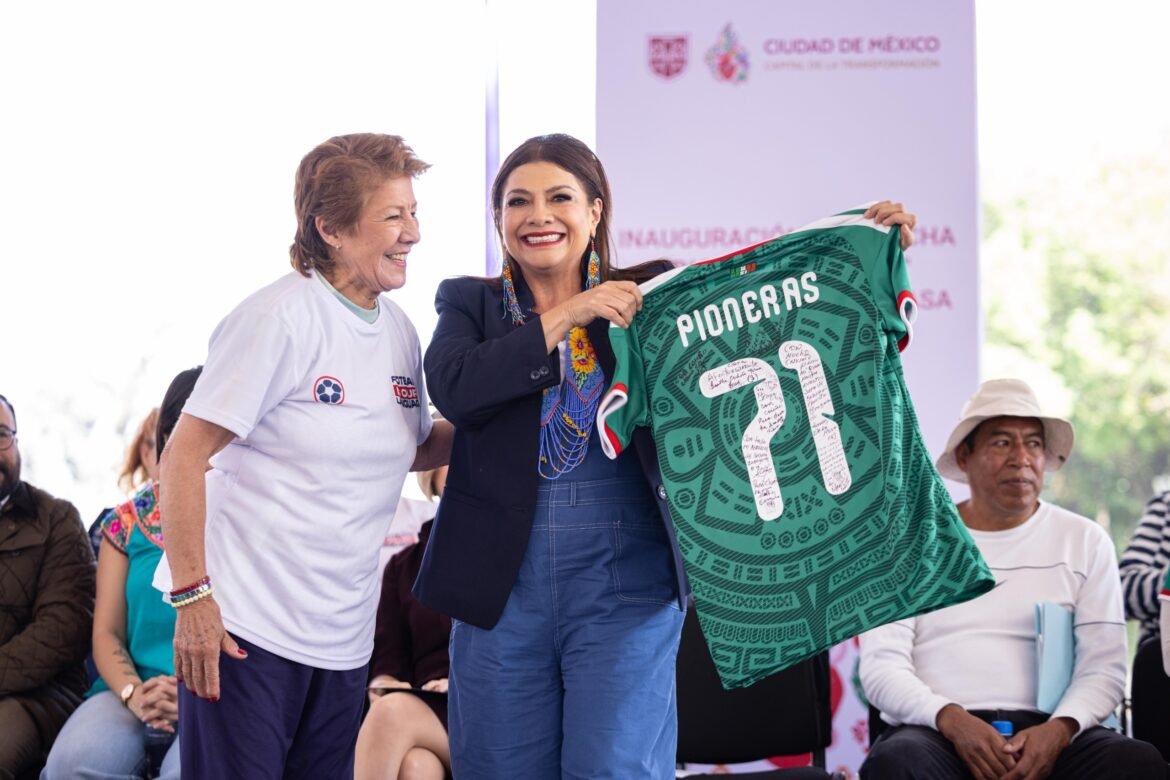 Inaugura Clara Brugada Canchas “Pioneras del 71”