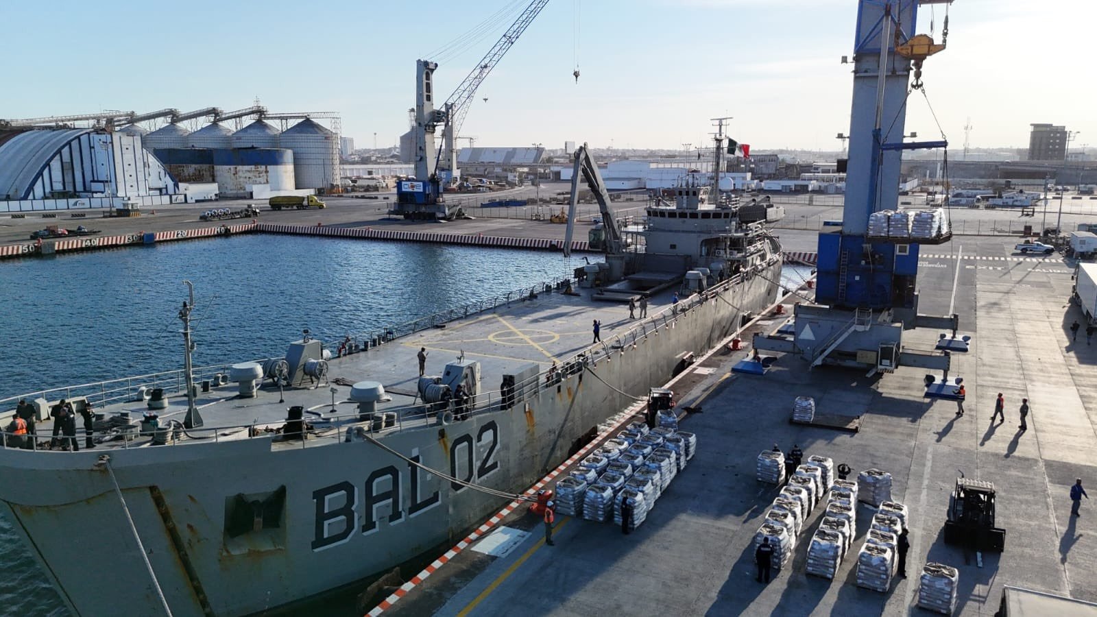 Envía México ayuda humanitaria a Cuba a través de buques de la Armada