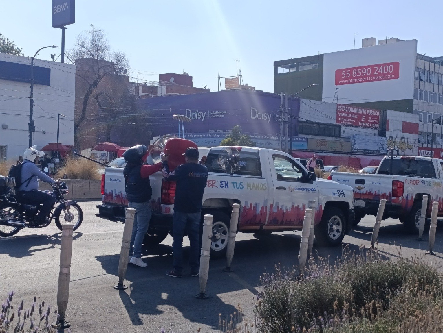 Retira alcaldía Cuauhtémoc puestos irregulares en Ribera de San Cosme
