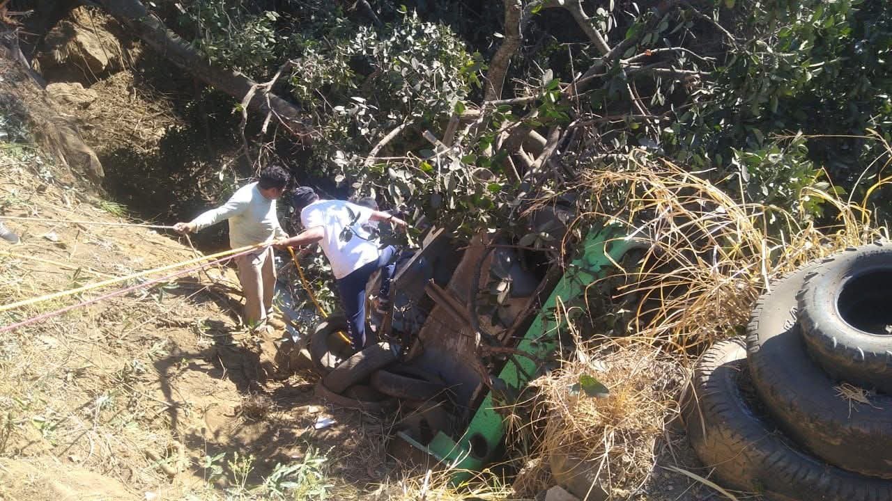 Mueren más de nueve personas en volcadura entre Tlayacapan y Tlalnepantla