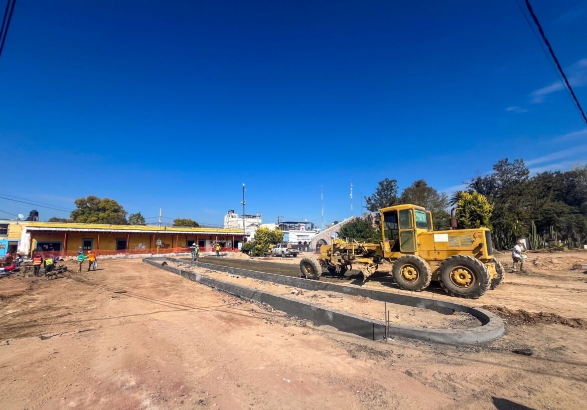 Supervisa Gobierno de Delfina Gómez trabajos para embellecer el Centro de Otumba