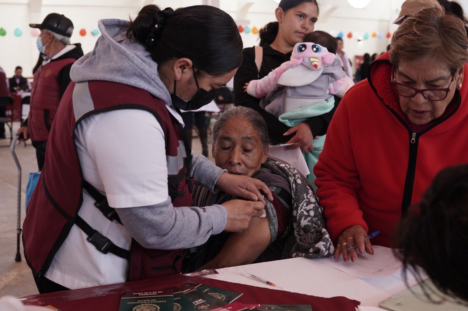 Estado de México cuenta con abasto suficiente de vacunas contra sarampión