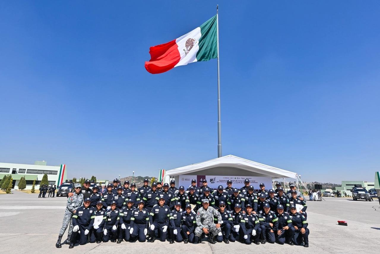 Gobernadora Delfina Gómez incrementa el estado de fuerza en el Estado de México