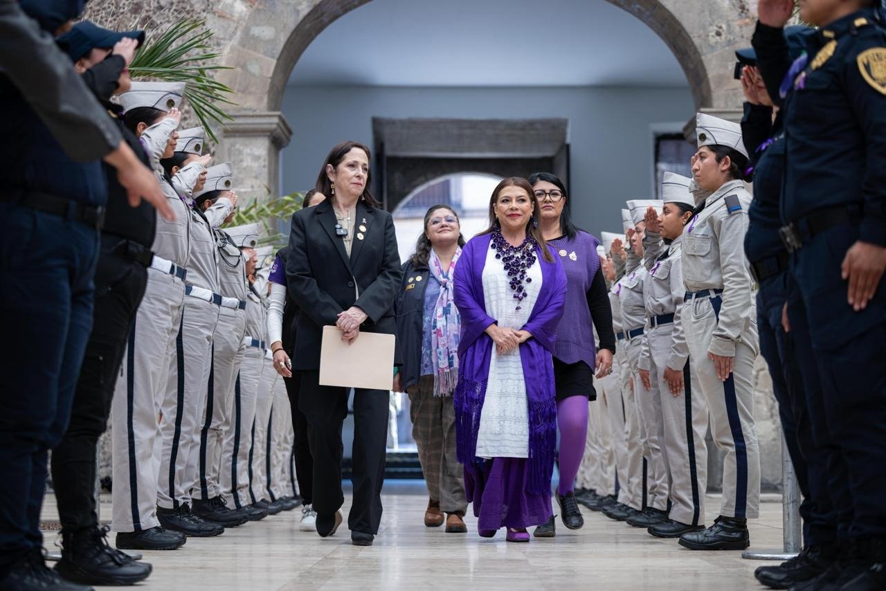 Brugada reconoce a 20 mil uniformadas y anuncia Premio Anual de la Mujer Policía