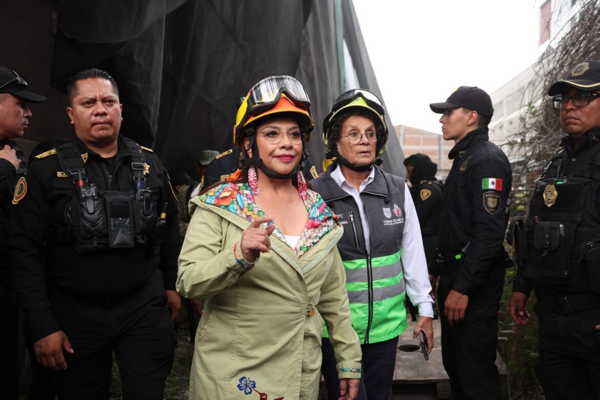 Atiende gobierno capitalino derrumbe de inmueble privado en Calzada de Tlalpan