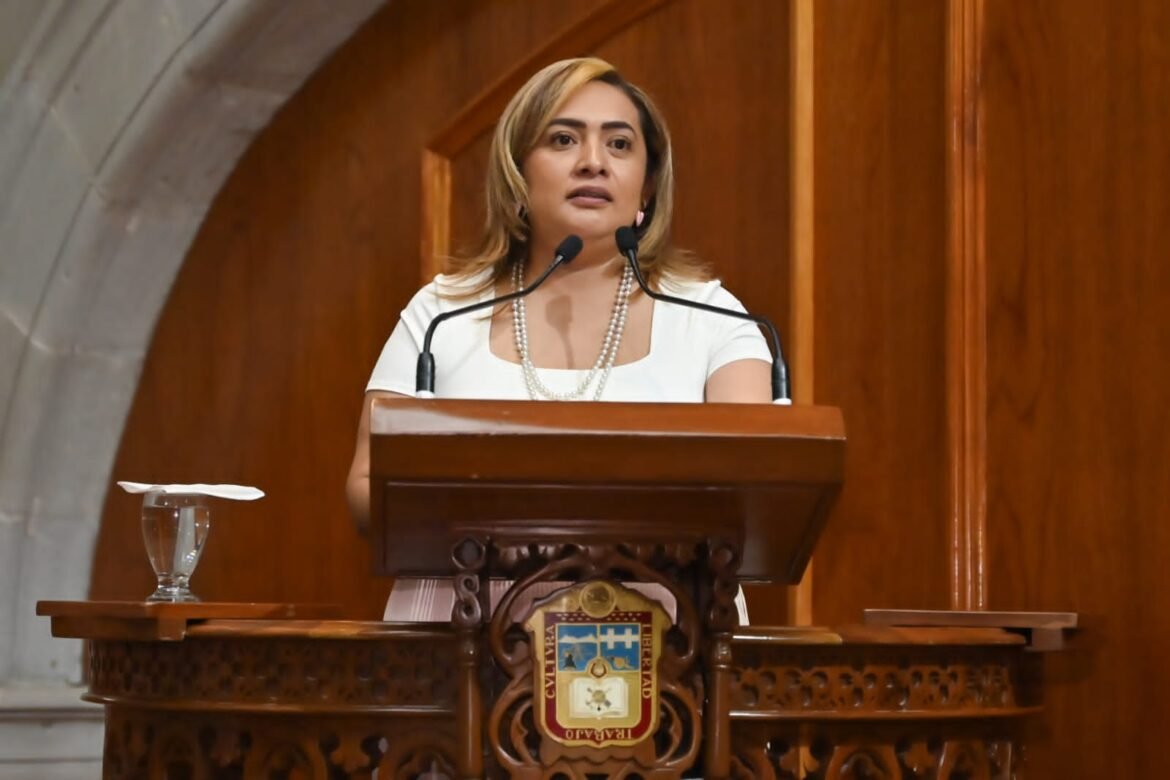 Impulsa María del Carmen De la Rosa Mendoza coordinación institucional contra el robo de medicamentos en el Edomex