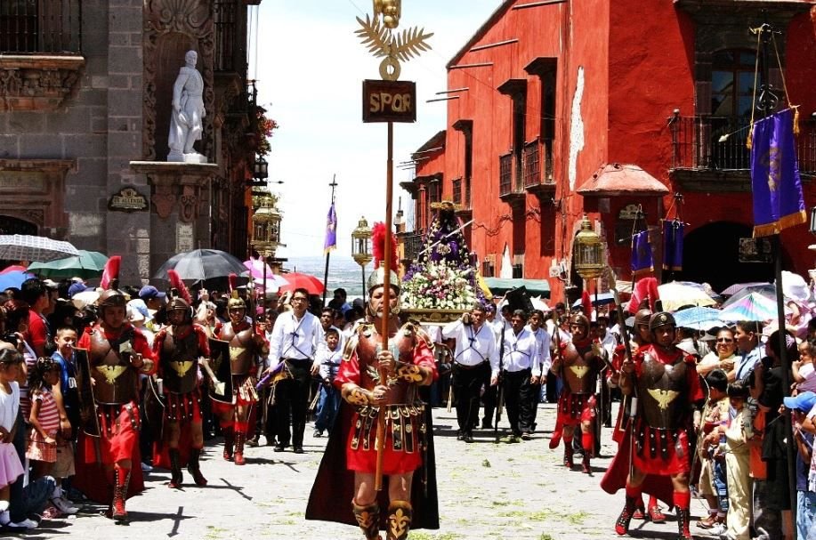 Procesiones, flores, máscaras, gastronomía y peregrinaciones, es como se vive la Semana Santa en Guanajuato
