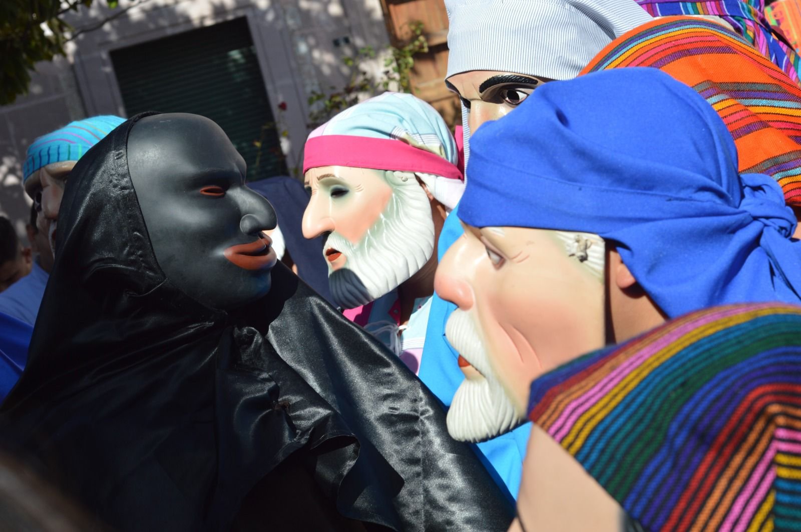 Procesiones, flores, máscaras, gastronomía y peregrinaciones, es como se vive la Semana Santa en Guanajuato