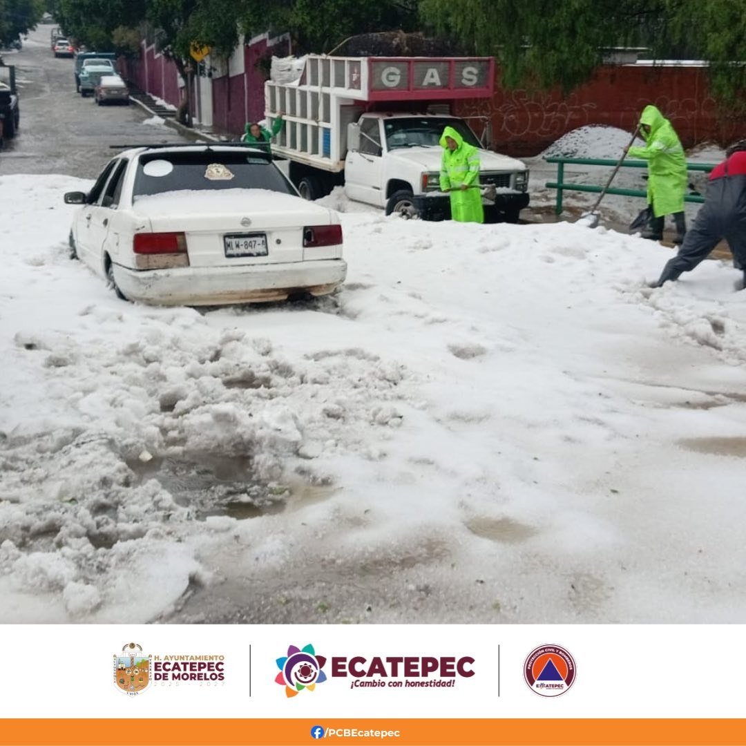 Lluvia y granizo colapsan vialidades y afectan hospital en Ecatepec