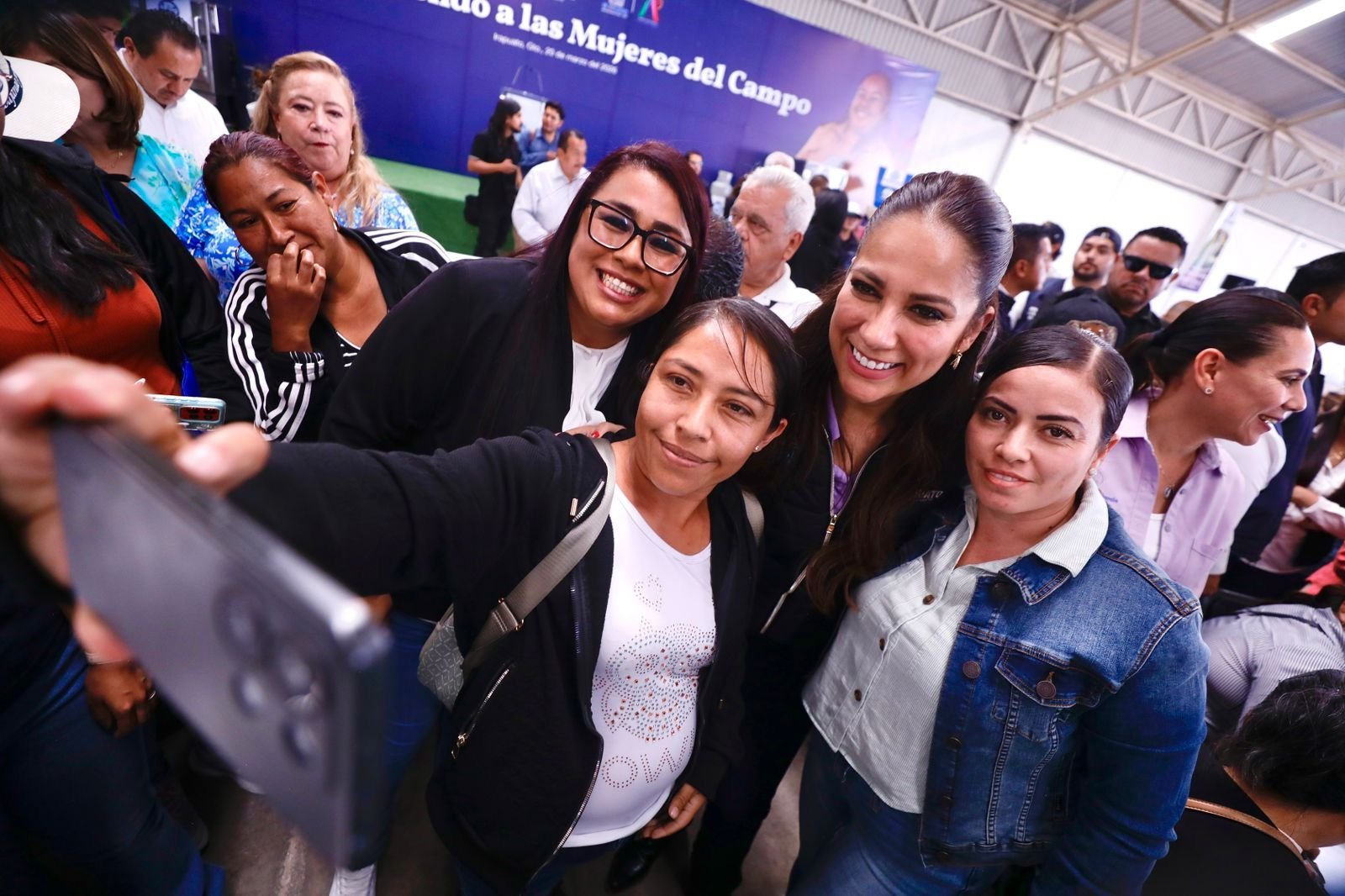 Más fuertes y productivas: Gobierno de la Gente impulsa a las mujeres del campo con apoyos y capacitación