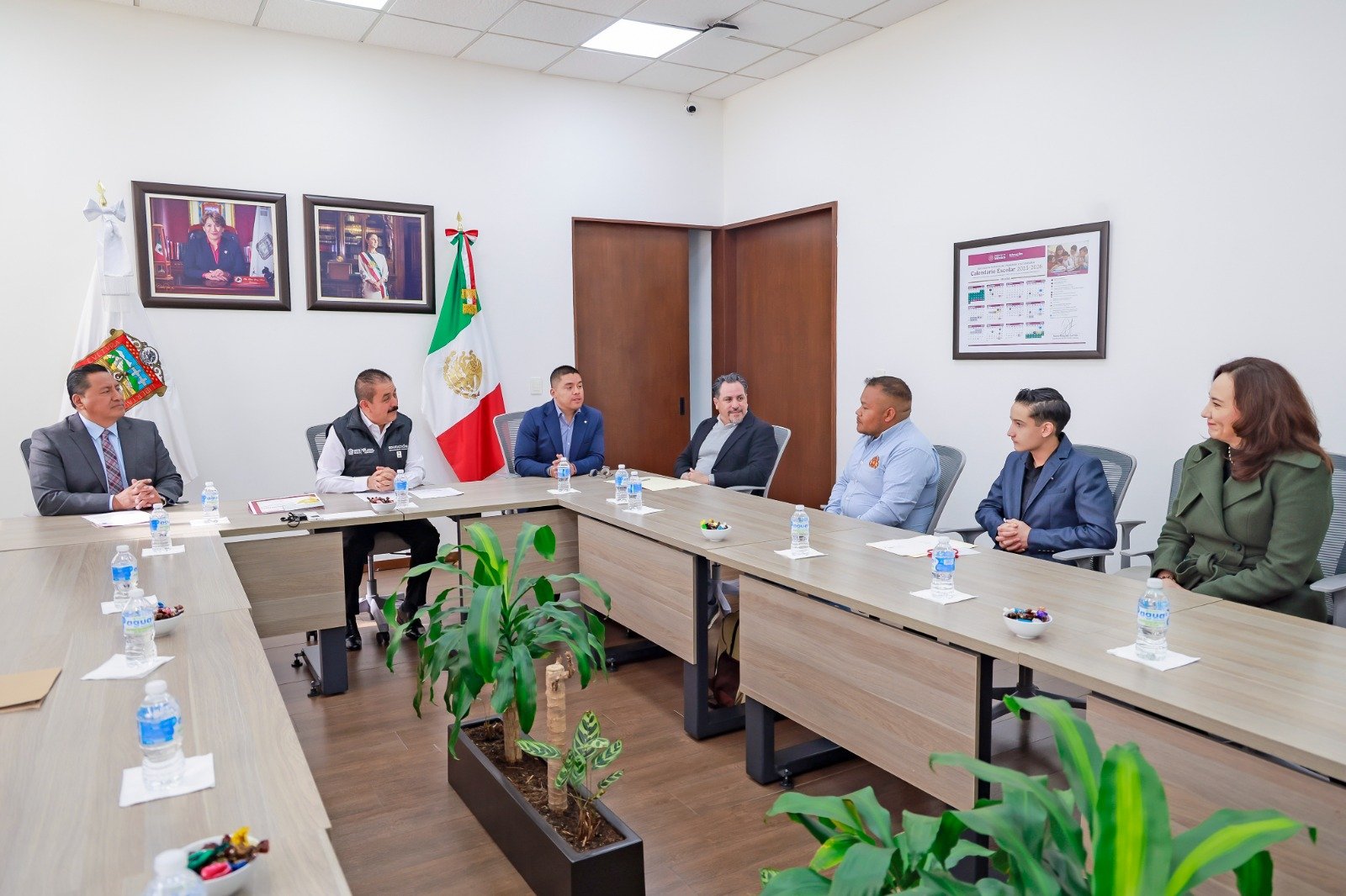 Gobierno de Delfina Gómez entrega “Becas para el Bienestar por la Permanencia Académica”