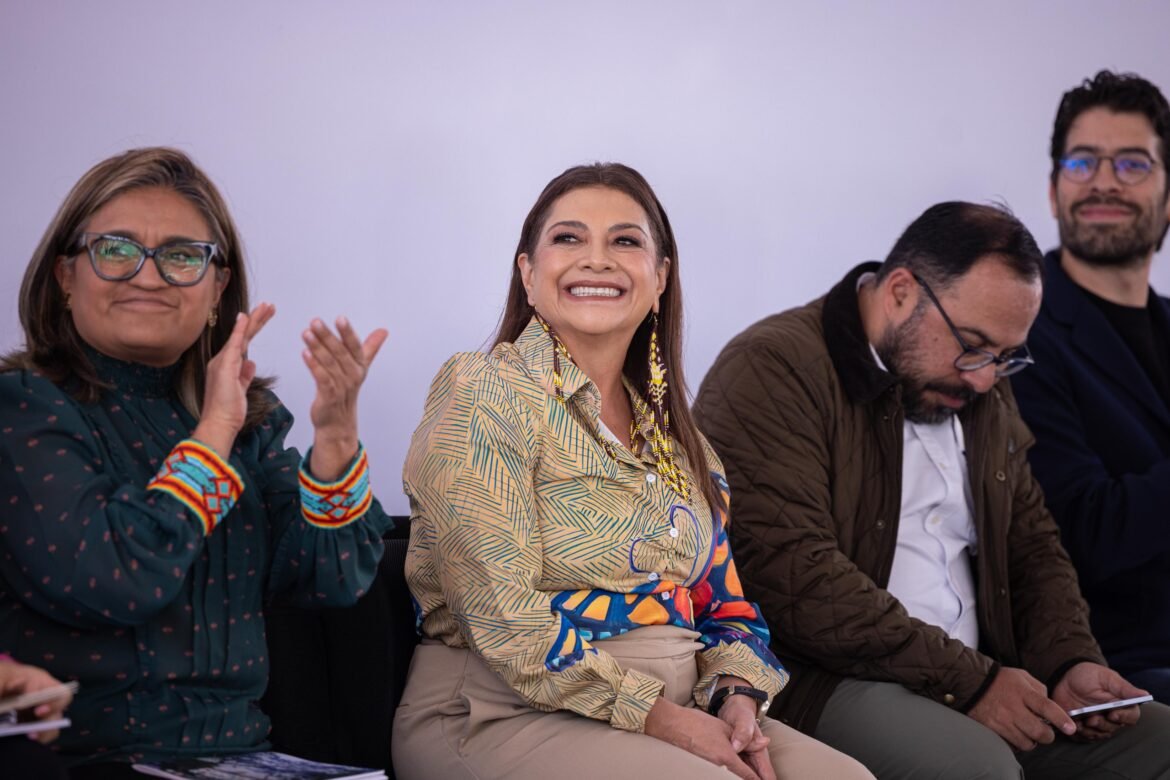 Lleva Clara Brugada el Mundial a los barrios de esta capital con la inauguración de nuevas canchas